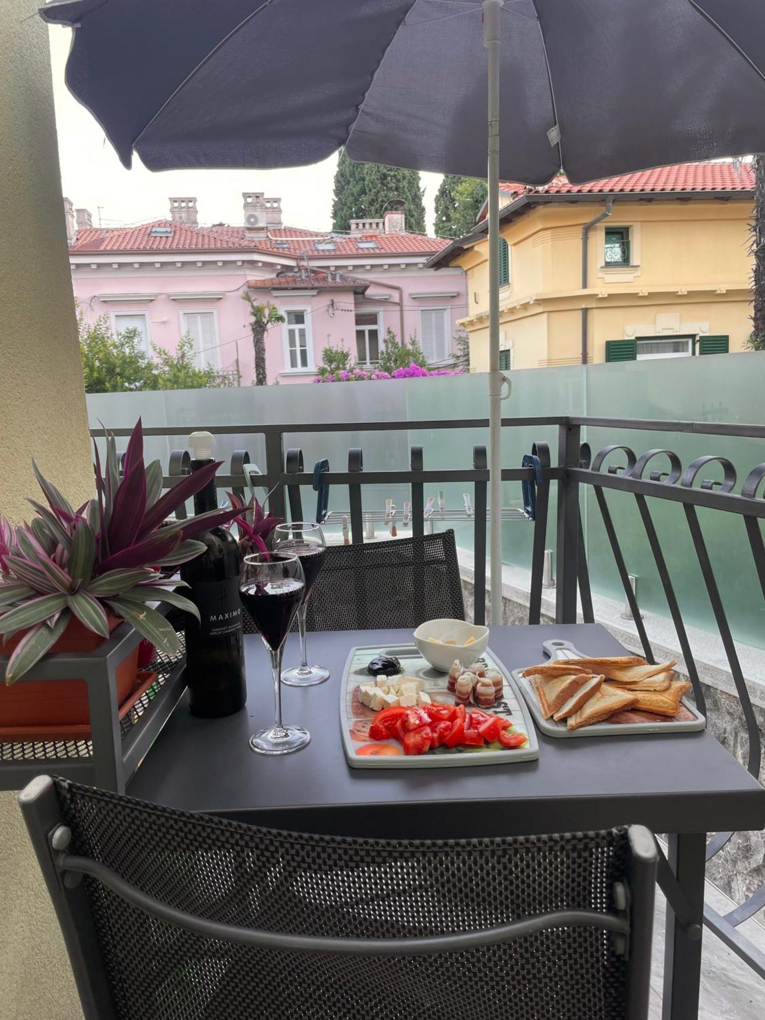 Apartment Andreja, Opatija City Center Exteriör bild